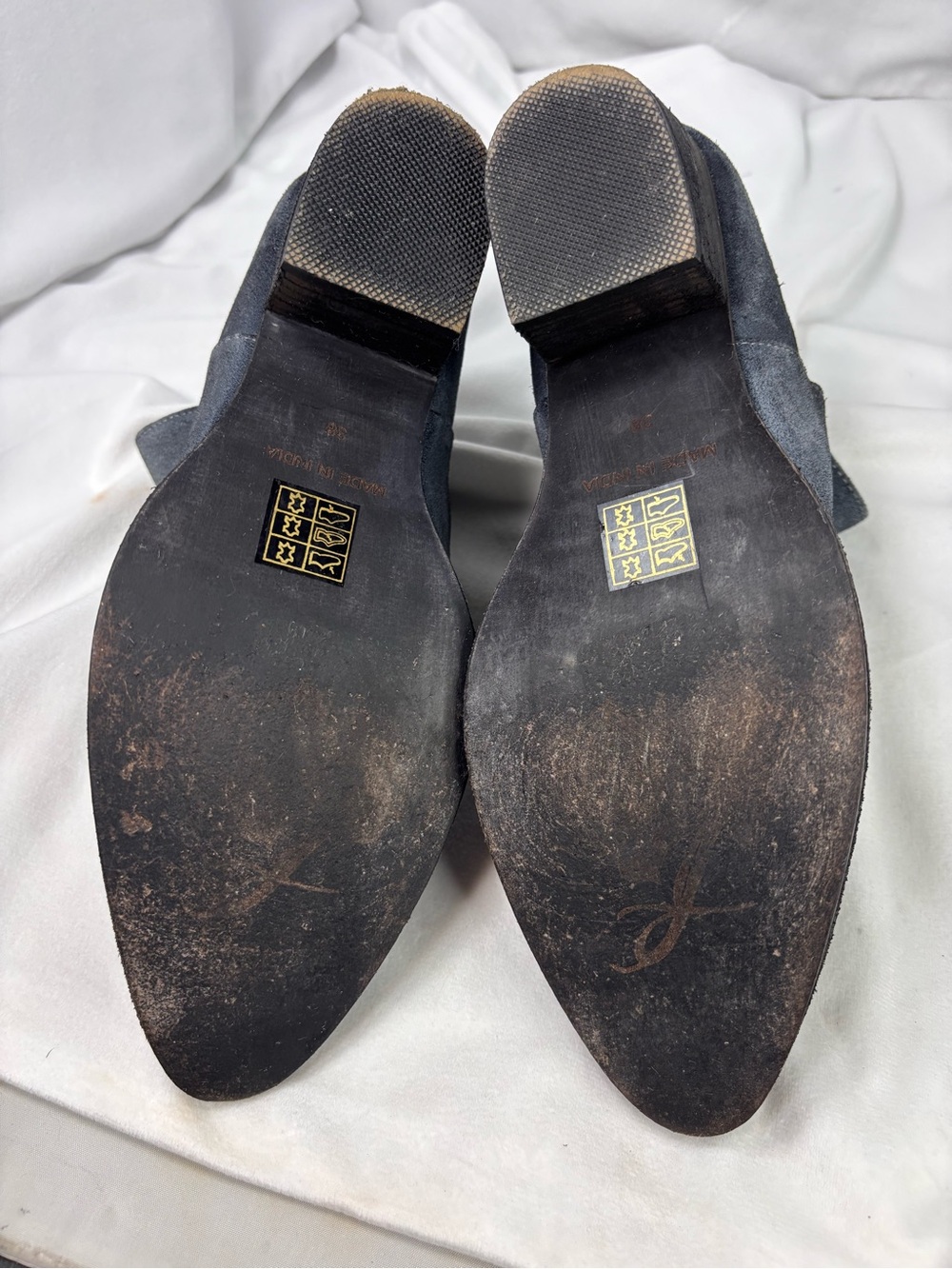 Free People Gray Suede Cutout Ankle Boots | EU 38 / US 7.5–8 | Boho Western Chic - Picture 9 of 10